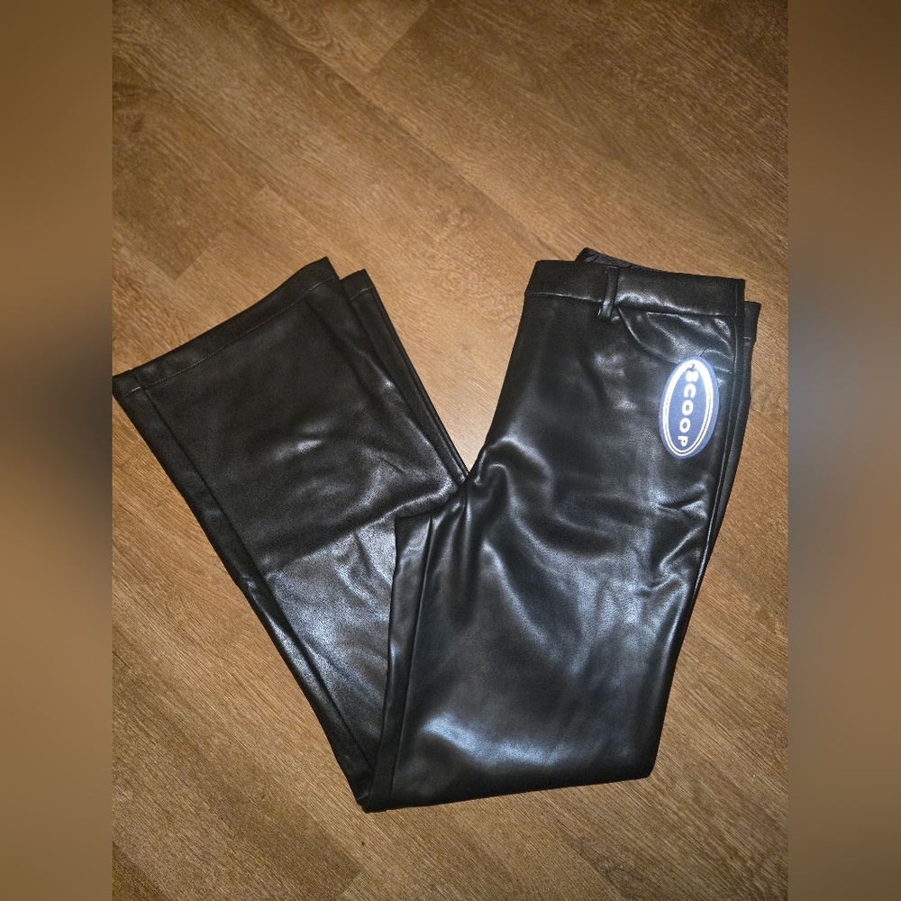 Womens NWT SCOOP Black Faux Leather Flare & Wide Leg Jeans